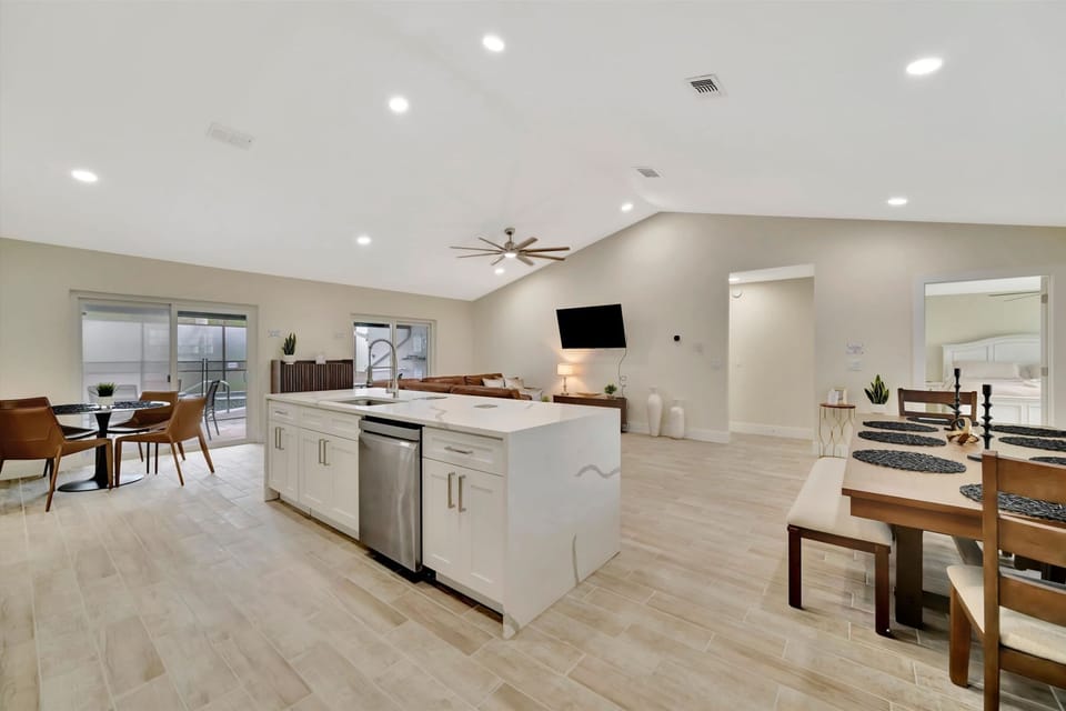 House, Accessible | 5 bedrooms, high-speed internet