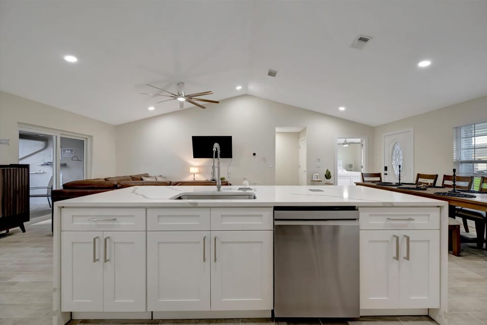 House, Accessible | 5 bedrooms, high-speed internet