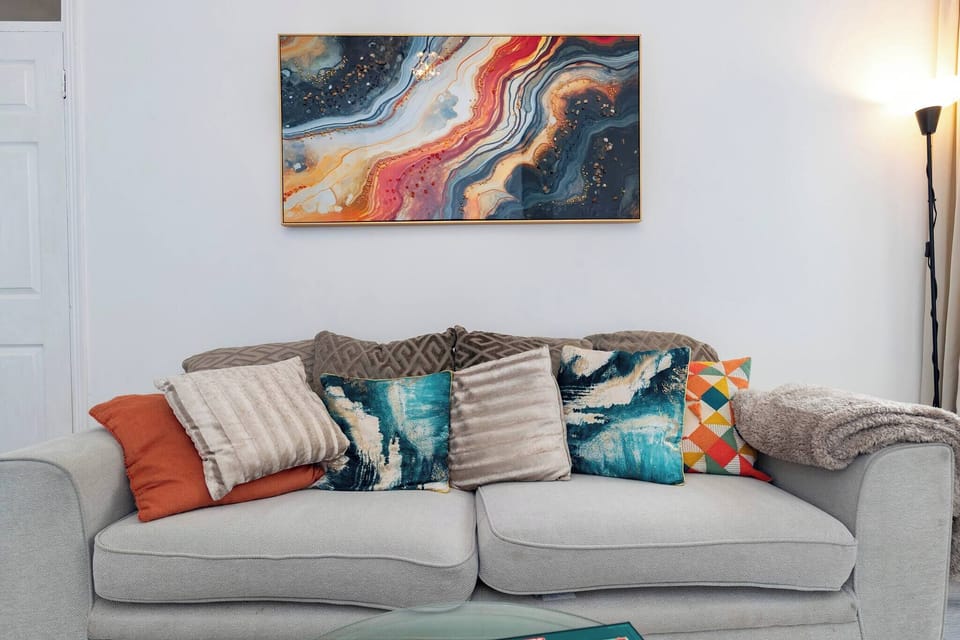Apartment, 2 Bedrooms | Living area