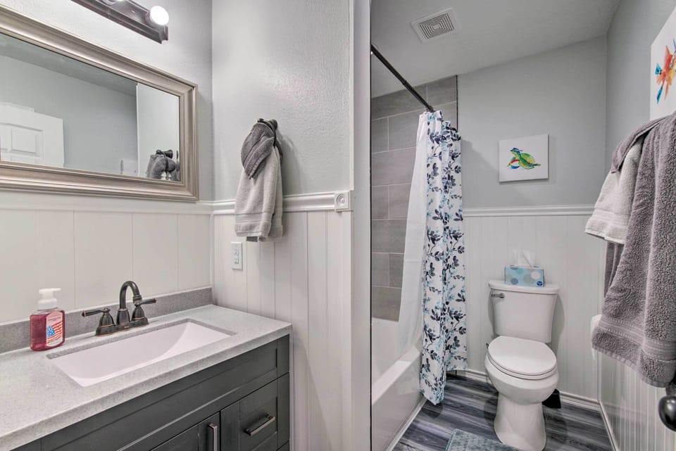 Mtn Views & Pool Access: 2 Units Near Dtwn Branson Apartment in Branson