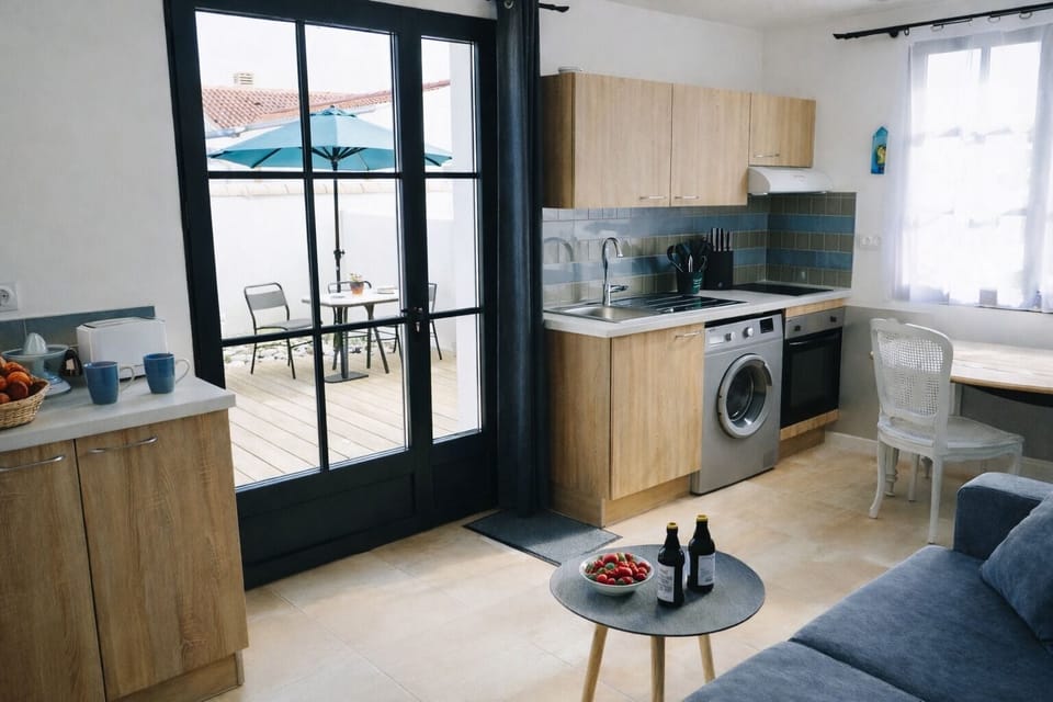 Superior House, Garden View | Private kitchen