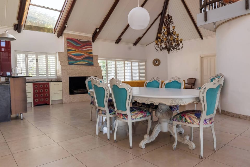 Villa, 3 Bedrooms, Smoking, Private Pool | Dining room