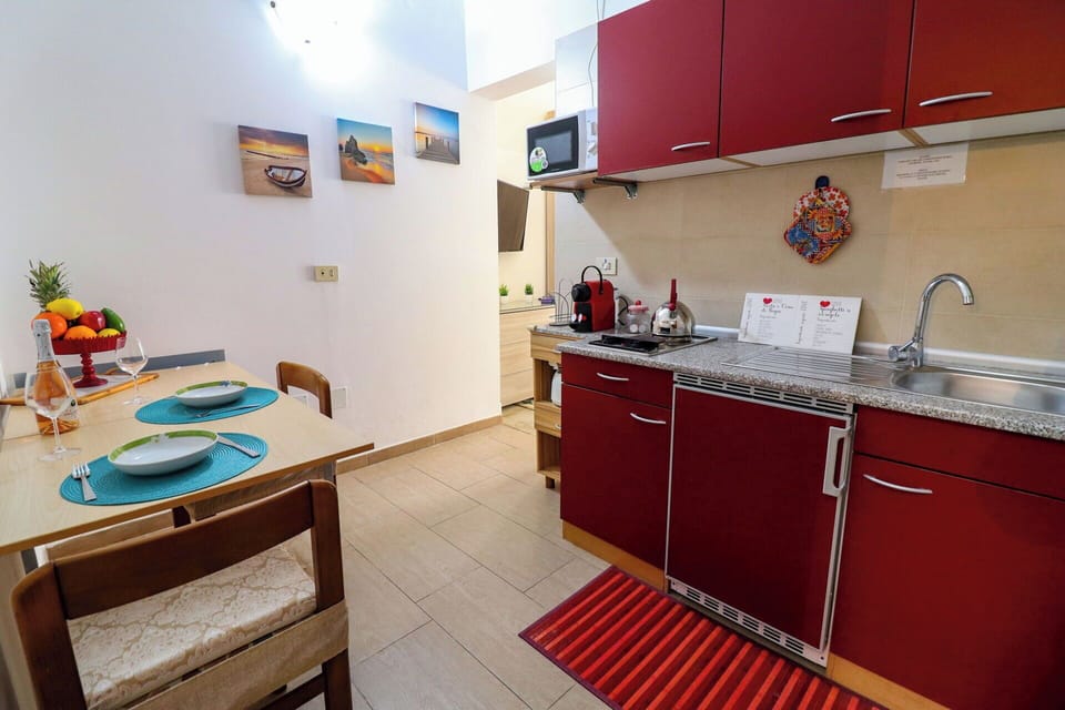 Dining Room, Kitchen
