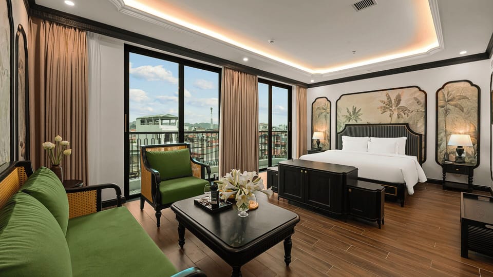 Romantic Suite, City View | Minibar, desk, laptop workspace, soundproofing