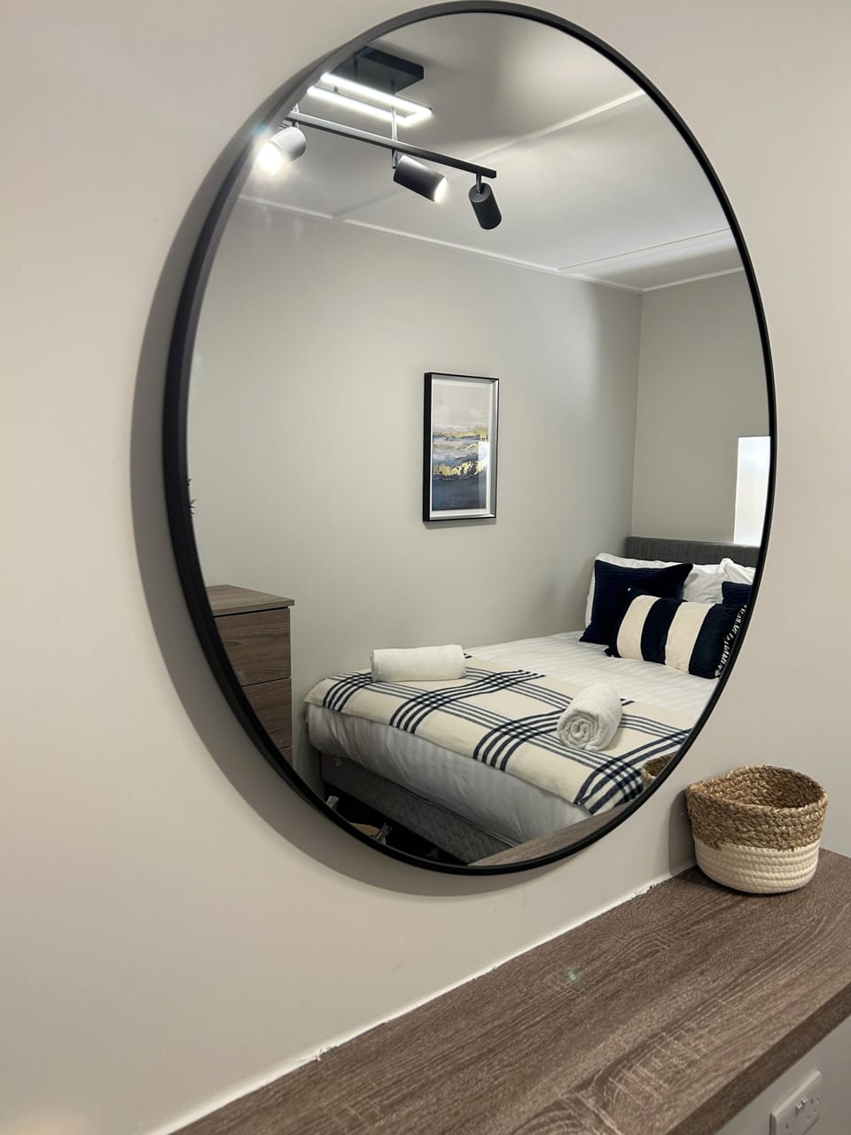 Room 1 in No 4 Mill St | Hypo-allergenic bedding available, WiFi (free)