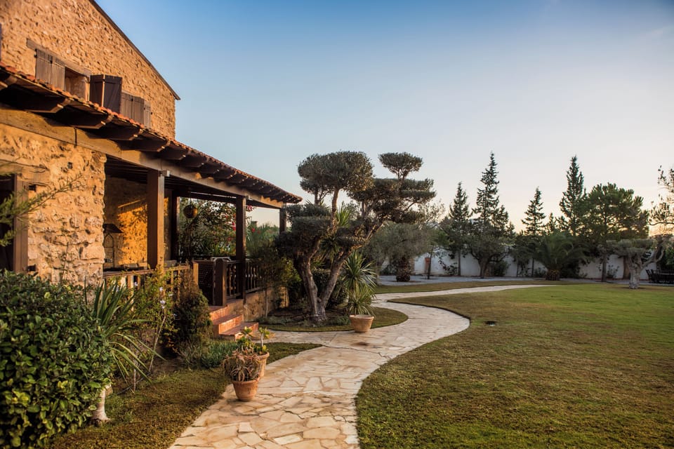 Villa, 5 Bedrooms, Private Pool, Garden View | Terrace/patio