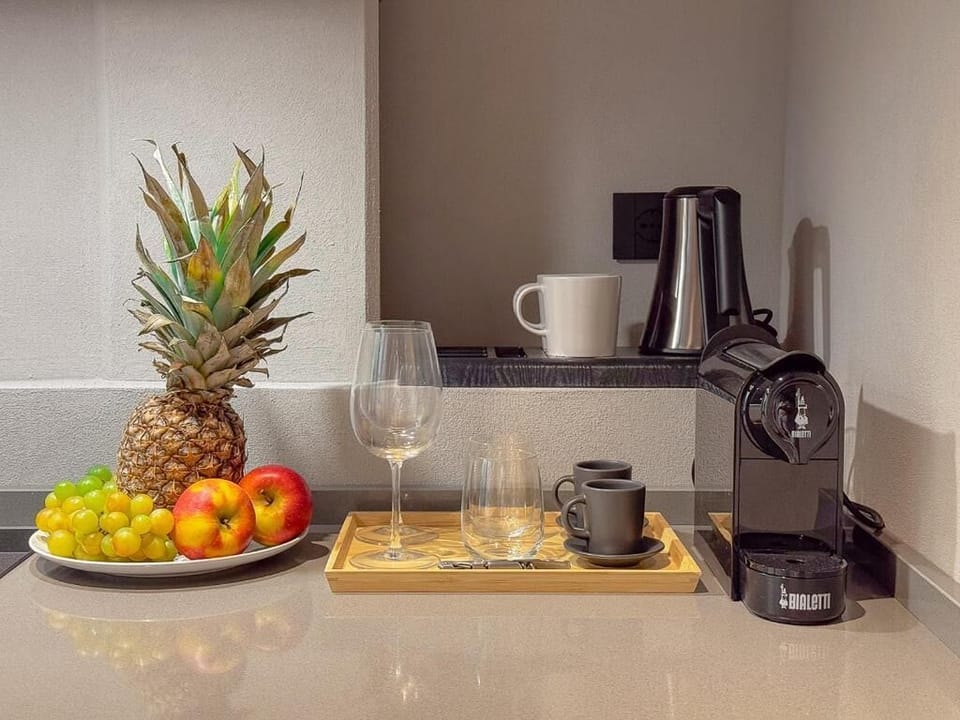 Grand Double Room | Coffee and/or coffee maker