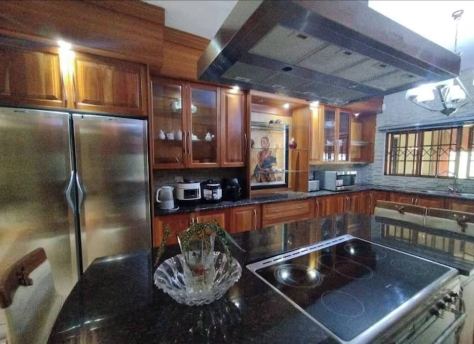 House, 4 Bedrooms, Patio | Interior