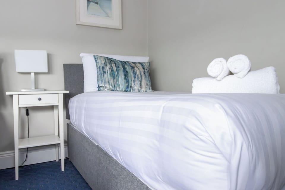 City Apartment, 2 Bedrooms, Patio, City View | Free WiFi
