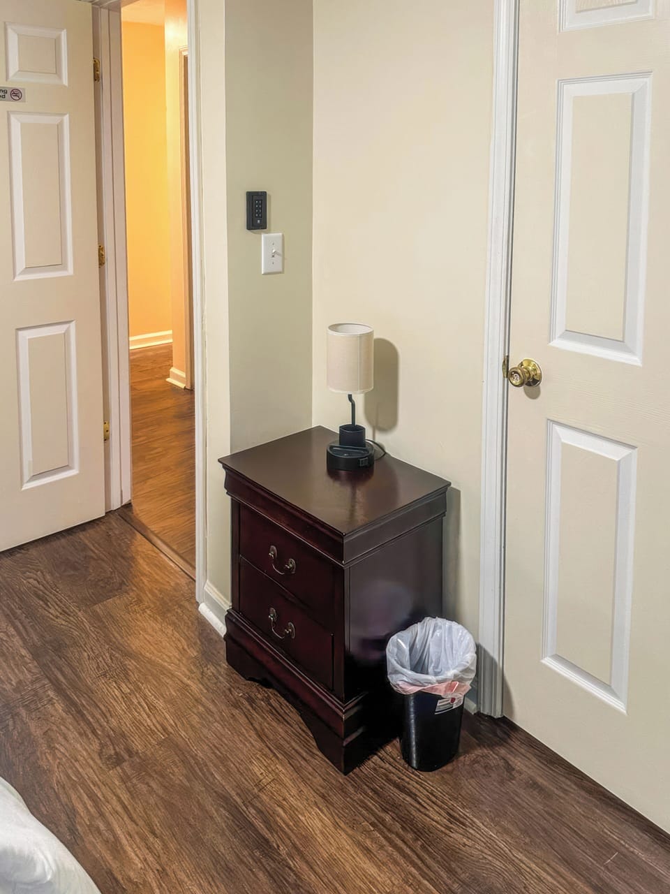 Iron/ironing board, WiFi (free)