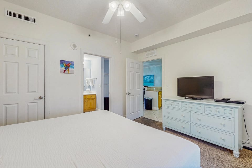 Guest bedroom