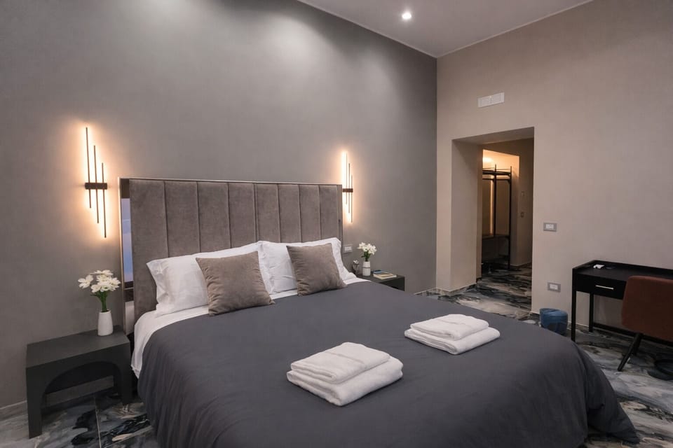 Deluxe Room | Down comforters, memory foam beds, in-room safe, laptop workspace