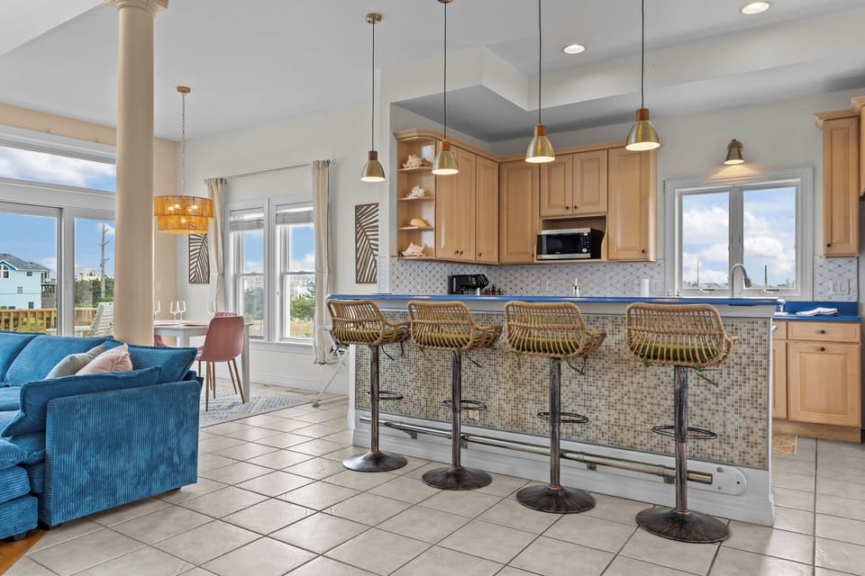 HIAV11: Surfside Playhouse | Mid Level Overview