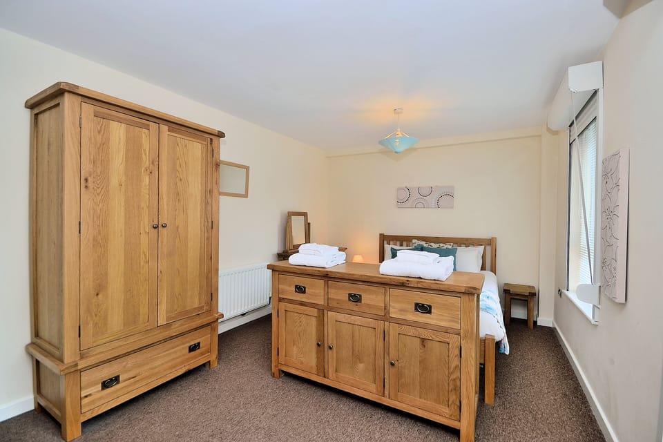 Classic Townhome, 3 Bedrooms | Free WiFi