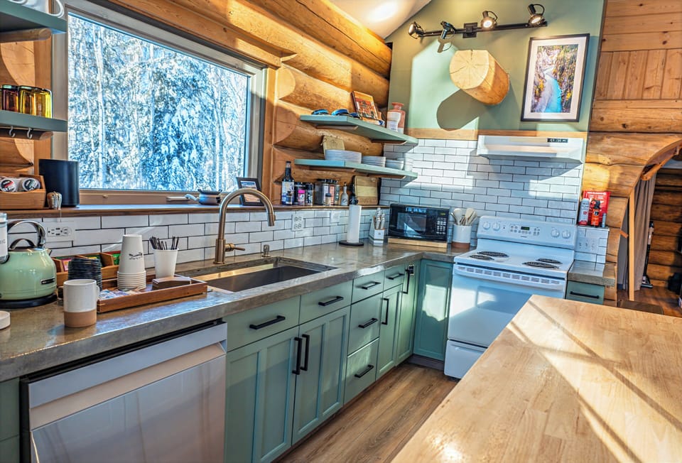 Fully equipped kitchen