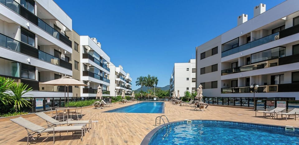 Premium Apartment, Pool Access, City View | Pool | Outdoor pool