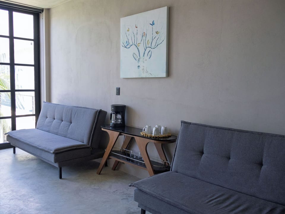 Superior Suite | Blackout drapes, WiFi (free), bed sheets