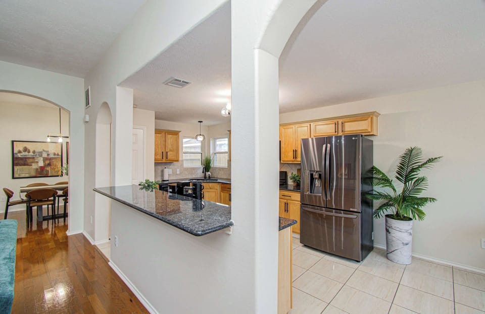 House 2: kitchen
