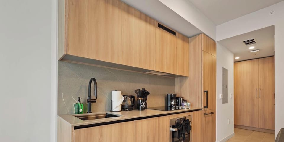 Fully equipped with coffee maker, dishwasher, oven, and more