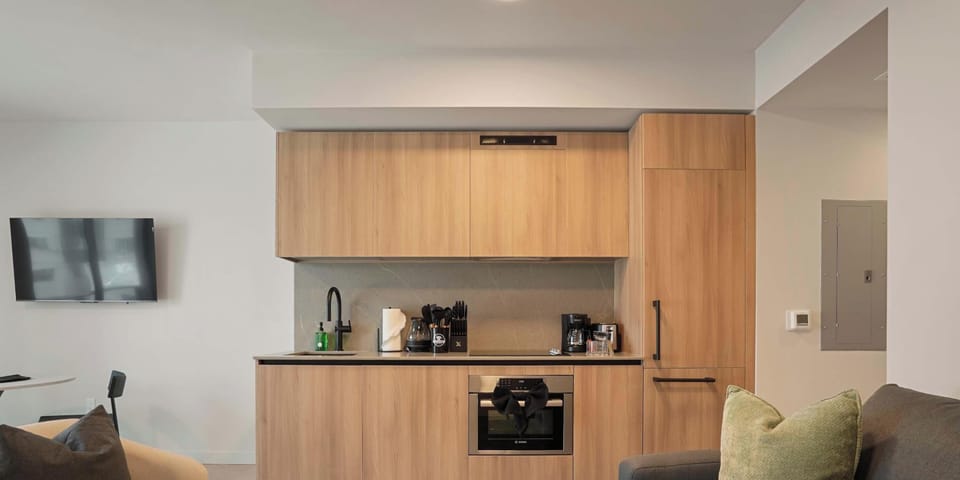 Open-plan studio layout sleeping up to 4 guests