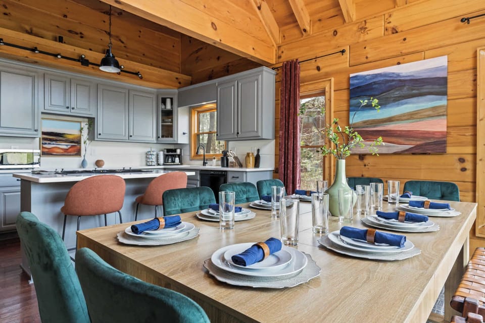 From holiday feasts to casual pancake breakfasts, our open-concept kitchen and dining area is the heart of the home.