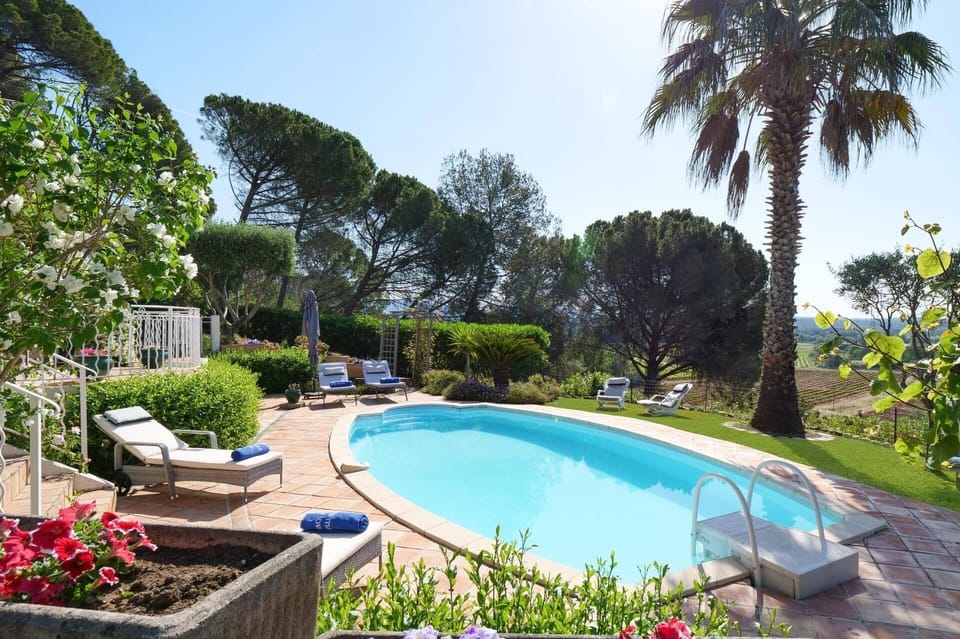 Villa Des Vignes image