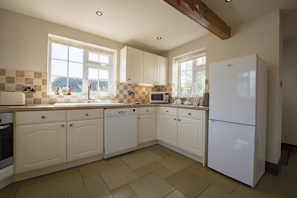 Ground floor: Spacious kitchen