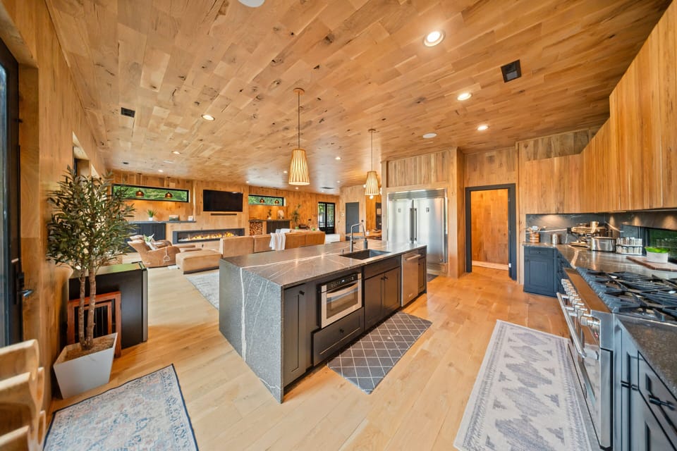 Fully stocked kitchen to prep all your group meals.