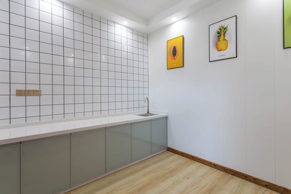 Family Triple Room, 1 Bedroom | Blackout drapes, WiFi (free), bed sheets