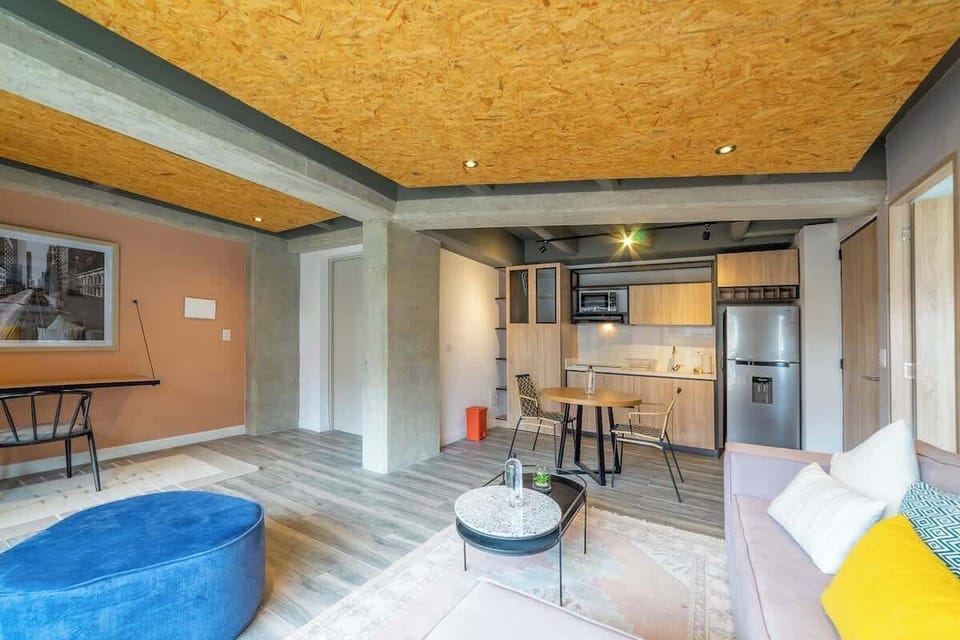 Apartment, 1 Queen Bed, Balcony, City View (Mambe 301) | Living area