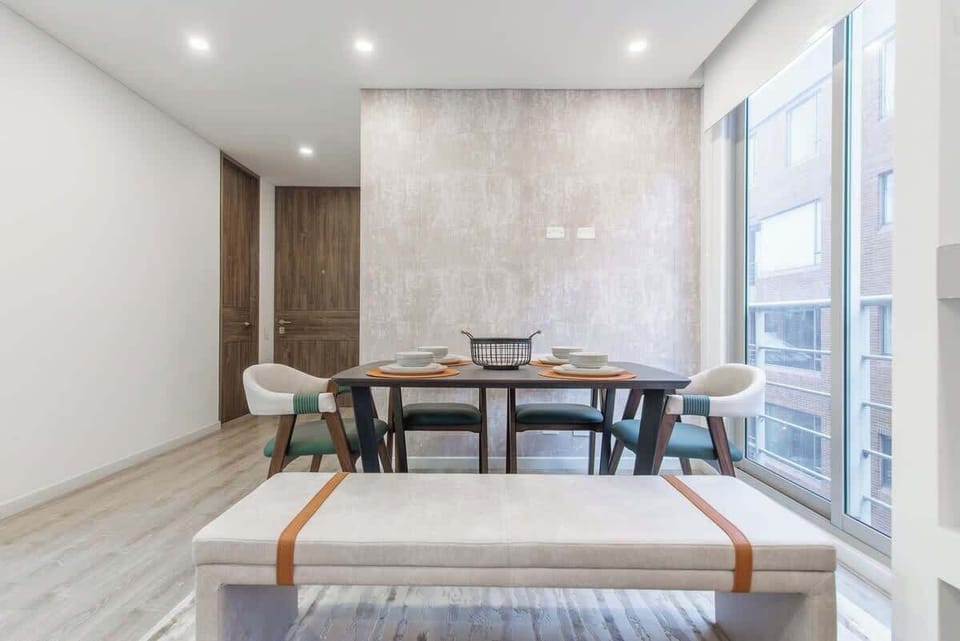 Apartment, 2 Queen Beds, Patio, City View (Balcones 301) | Dining