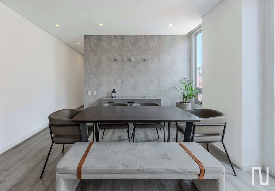 Apartment, Multiple Beds, Patio, City View (Balcones 502) | Dining