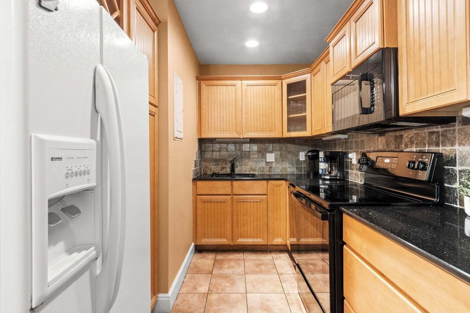 Large kitchen with plenty of counter space