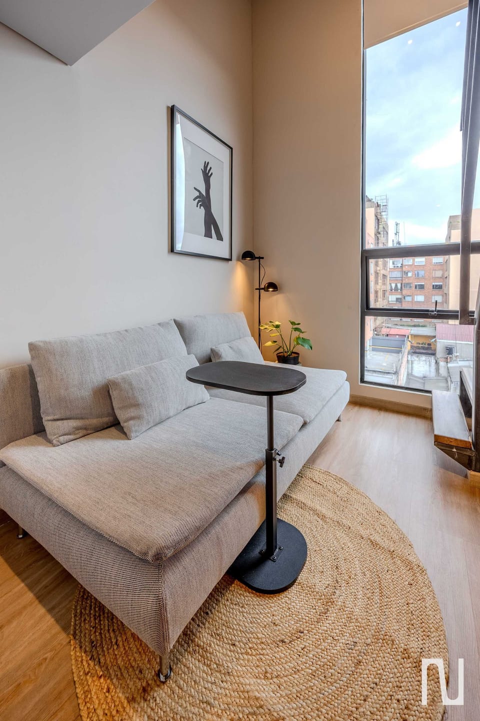 Apartment, 1 Queen Bed, Balcony, City View (Vivo52 611) | Living area