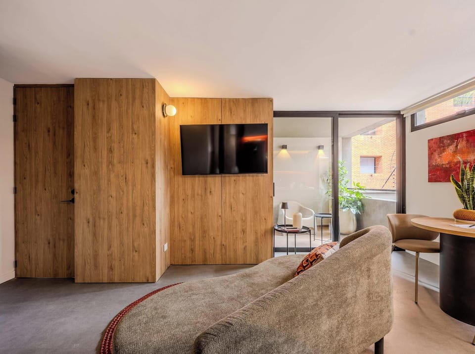 Apartment, Multiple Beds, City View (Gardens B202 + 203) | Living area