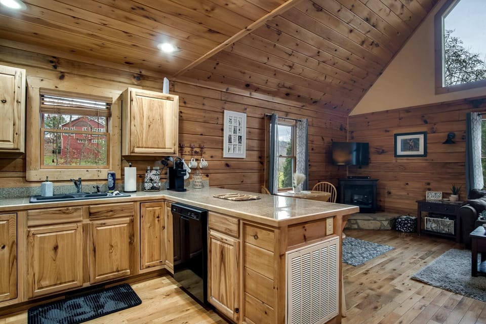 Chalet (2 Bedrooms) | Interior