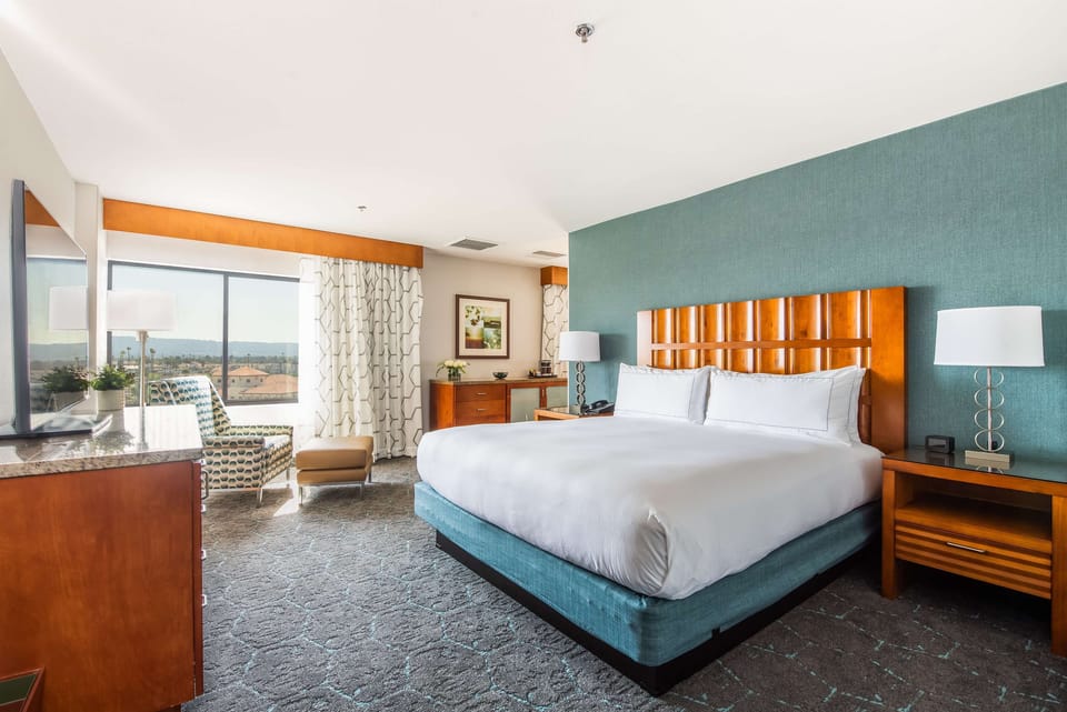 Hypo-allergenic bedding, in-room safe, desk, iron/ironing board