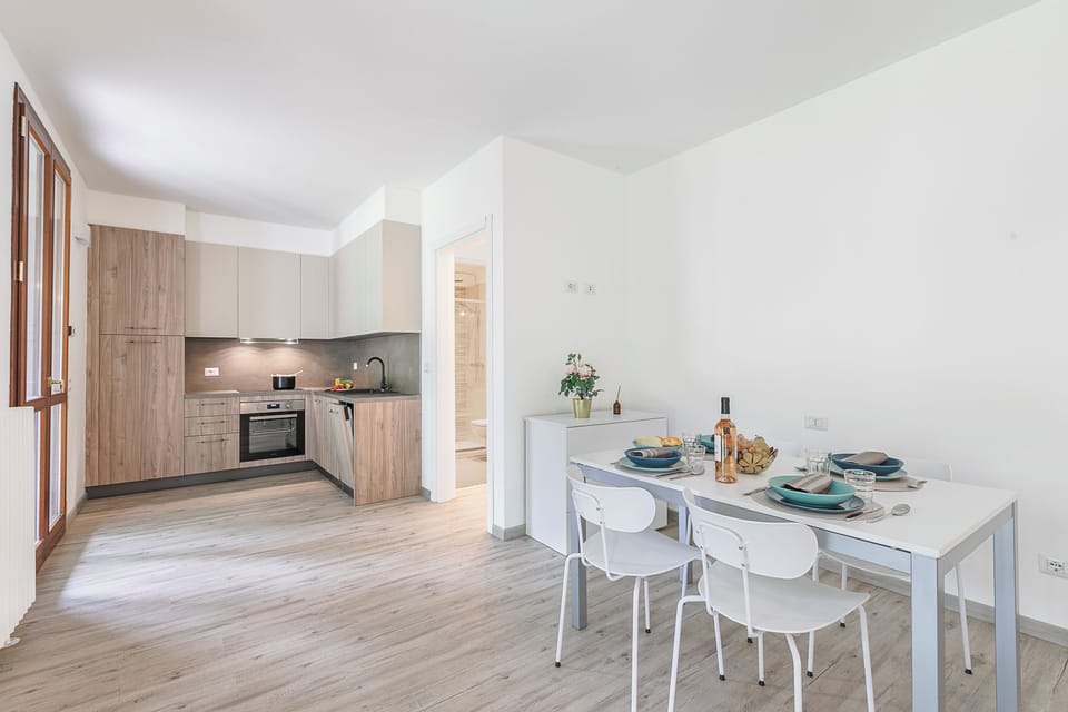 Kitchen and dining area