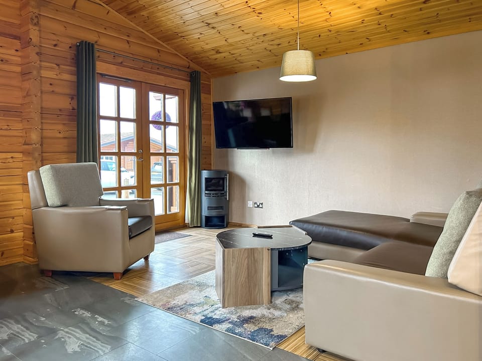 Living area | Ingliston Country Club & Hotel - Lodge 3 - Ingliston Country Club & Hotel , Glasgow