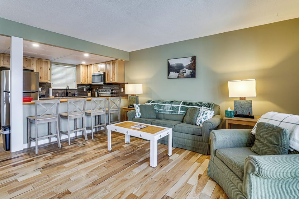 Living Room | Queen Sleeper Sofa | Main Level