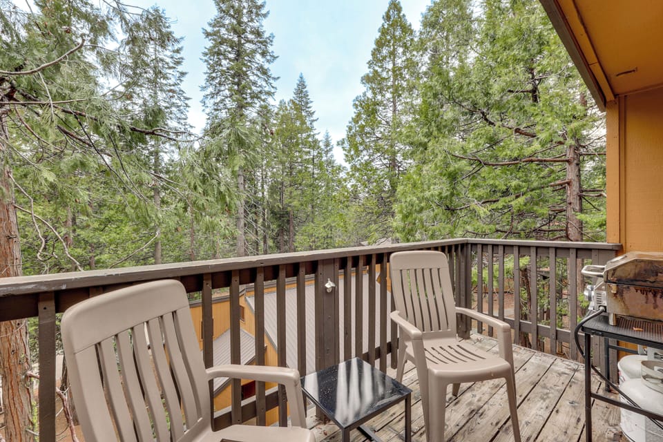 Private Balcony | Gas Contact Grill