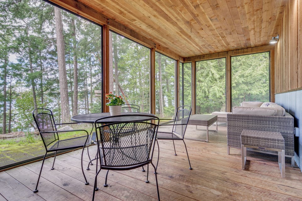 Screened-In Porch | Water Views