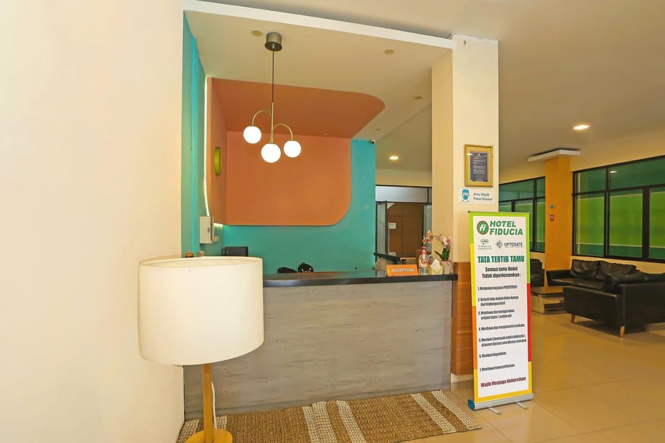 Entrance / Reception