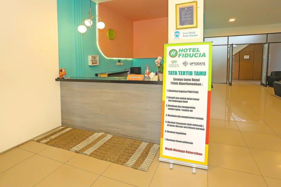 Entrance / Reception