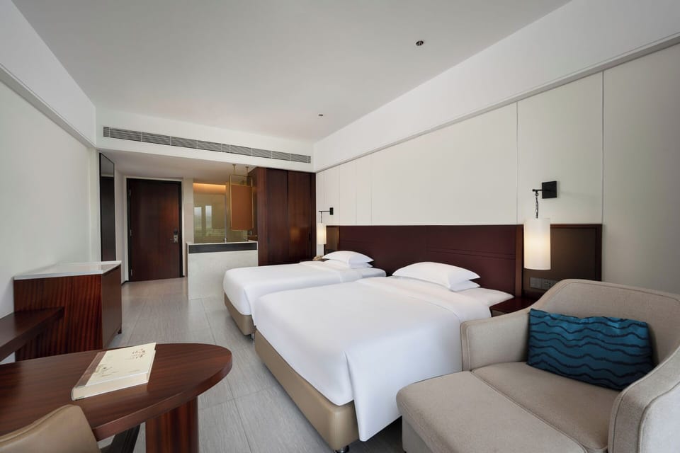 Selected Twin Room | Desk, WiFi (free), bed sheets