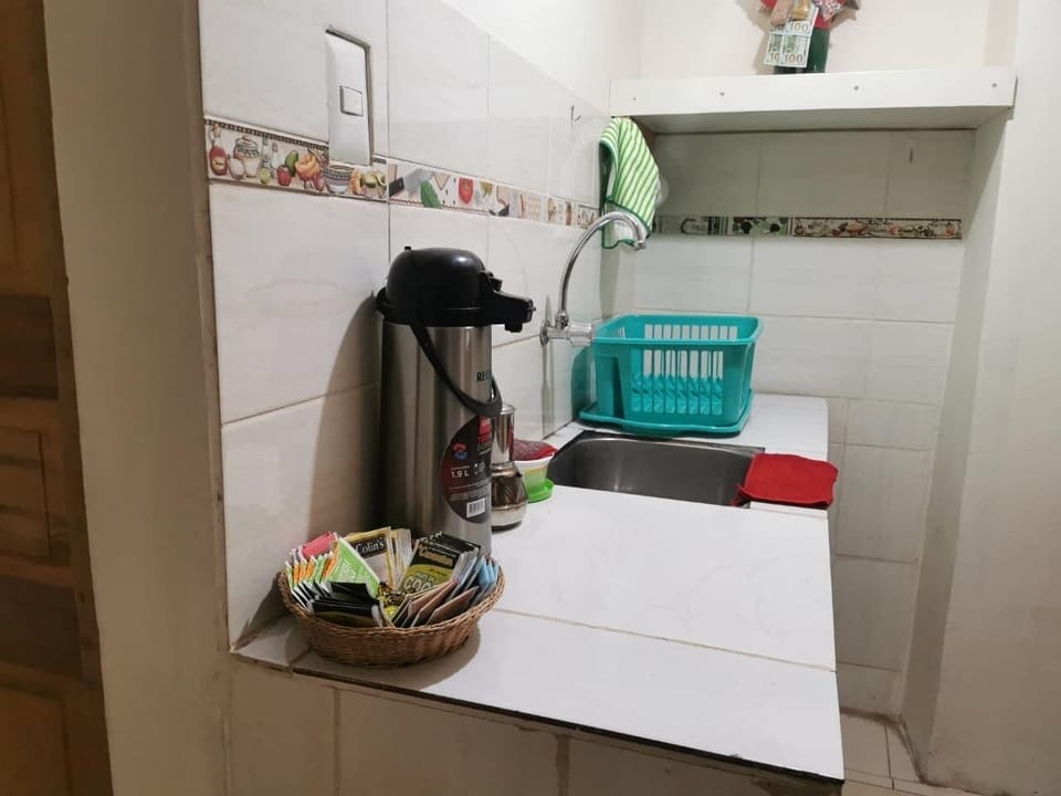 Standard Single Room, 1 Bedroom | Private kitchen