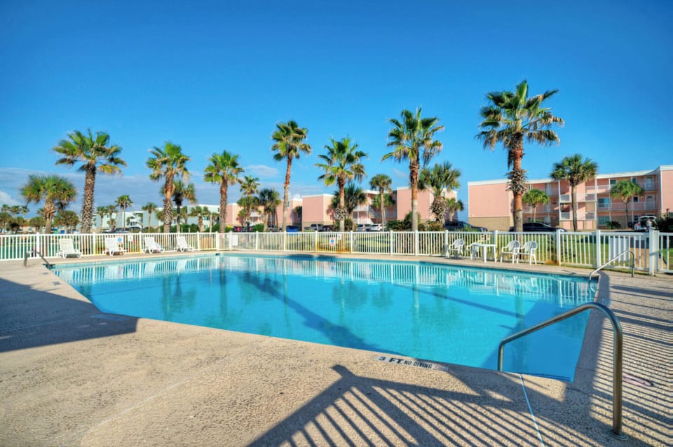 Communal pool area.