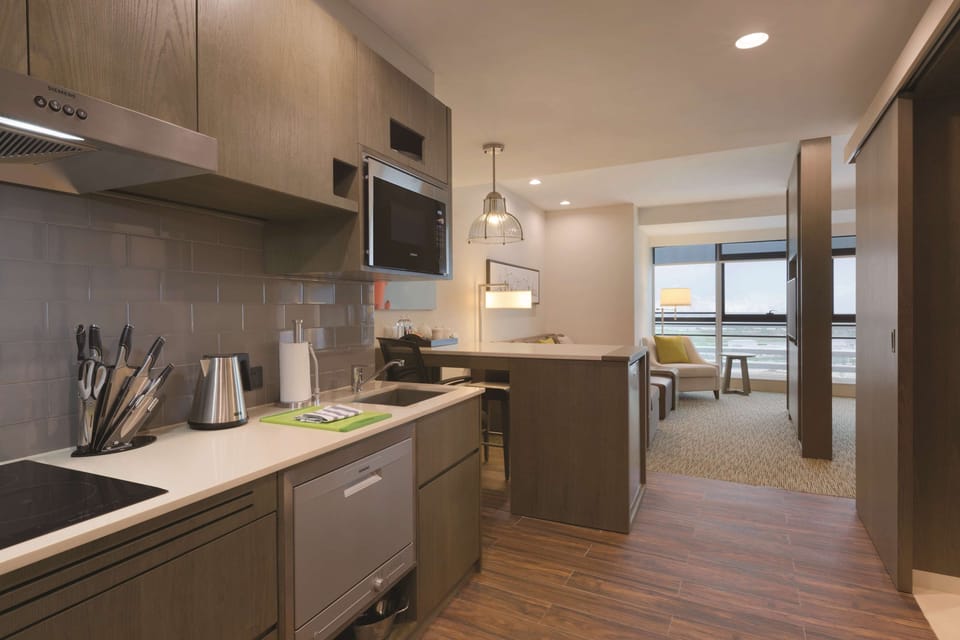 1 bedroom, pillowtop beds, in-room safe, desk