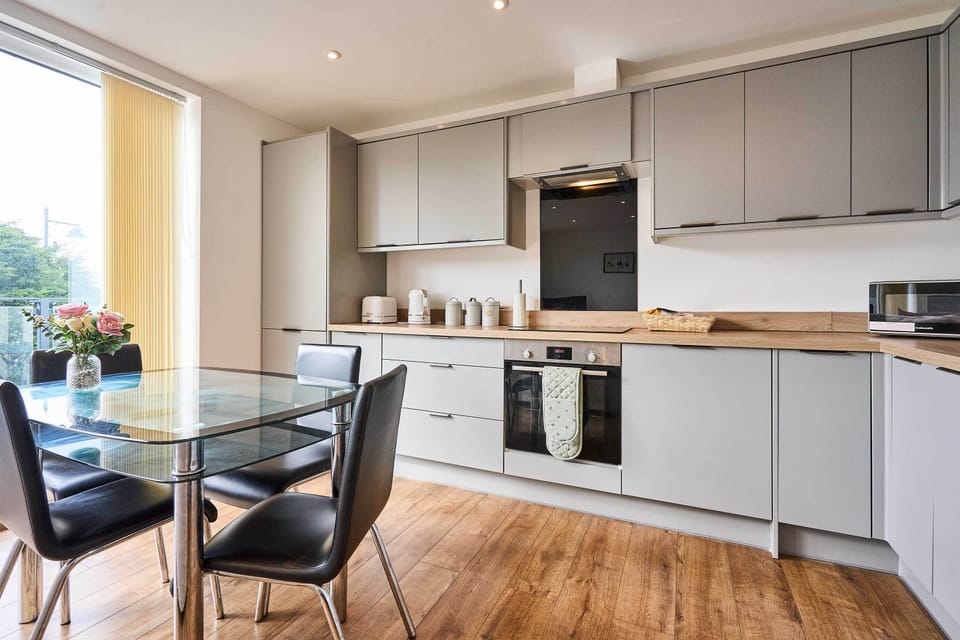 2a Hamilton Road, Felixstowe - Host & Stay
