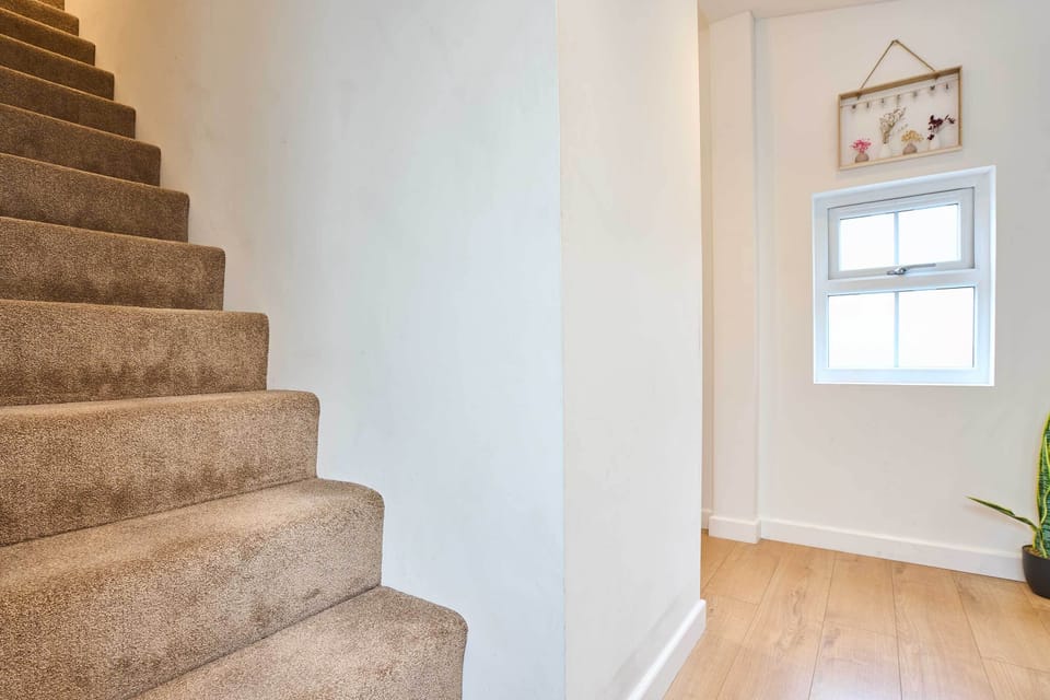 2B Hamilton Road, Felixtowe - Host & Stay